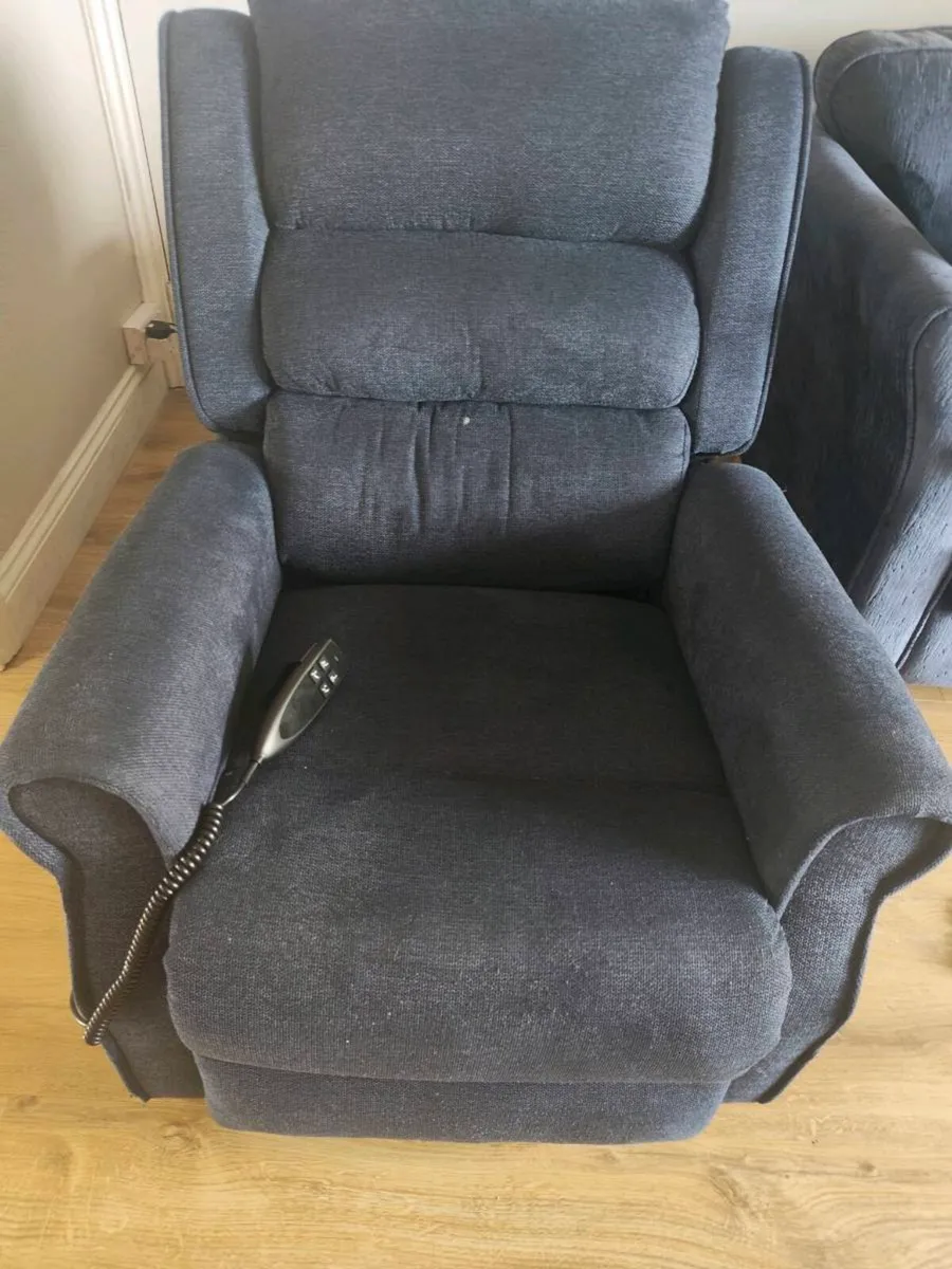 Electric single recliner with lift - Image 2