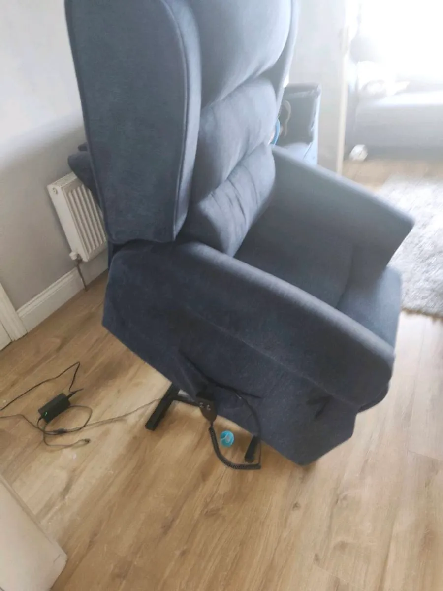Electric single recliner with lift - Image 3