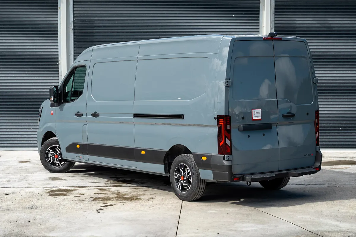 2026 Renault Master Exclusive L3H2 Manual 170bhp - Image 3