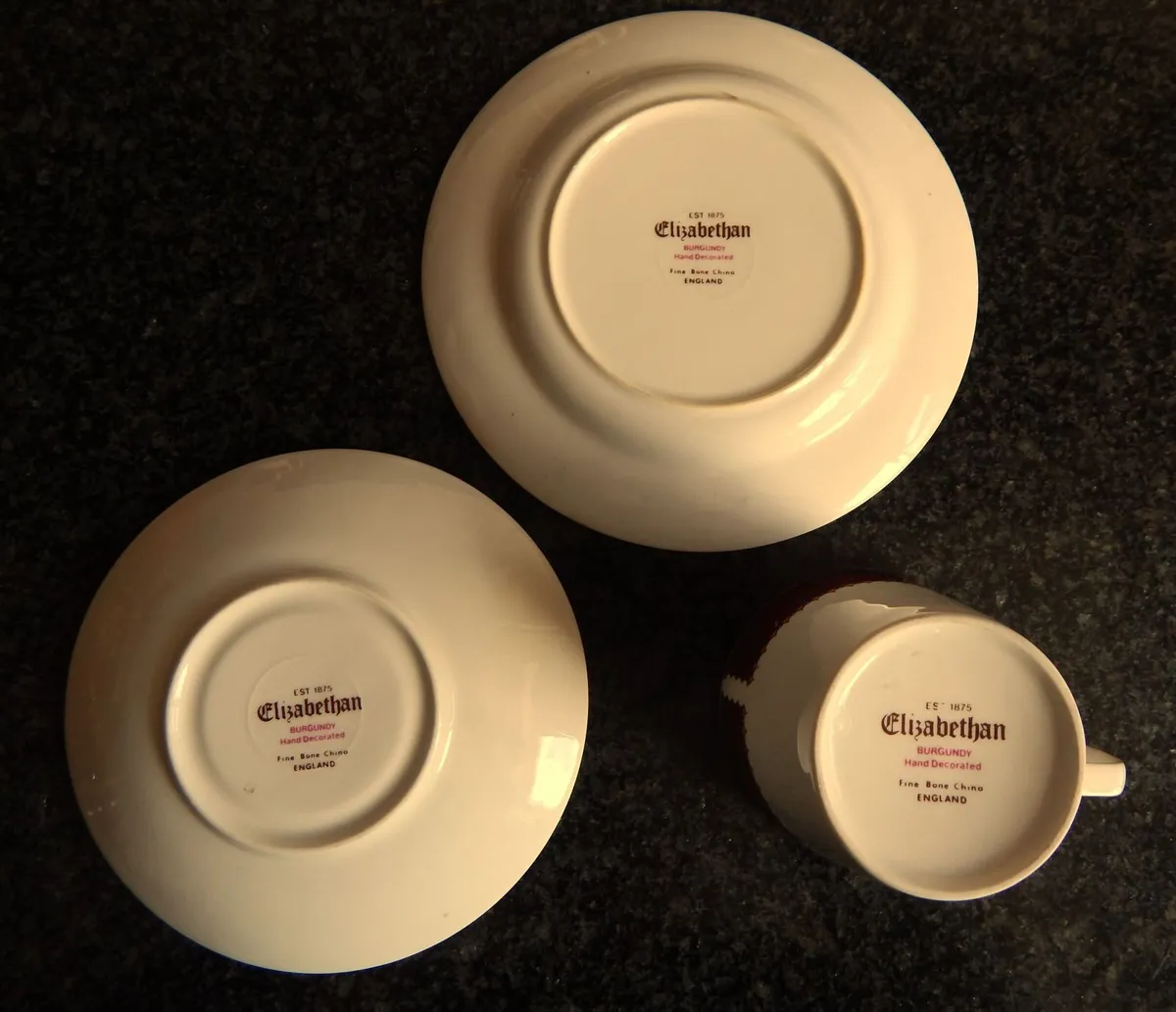 18 Piece Elizabethan Burgundy Bone China Tea Set - Image 4