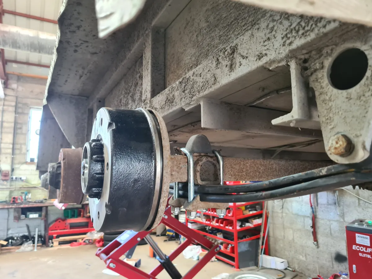 Trailer Servicing - Image 3