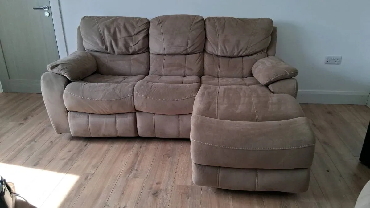 3 seater plus 2 seater recliner couch - Image 1