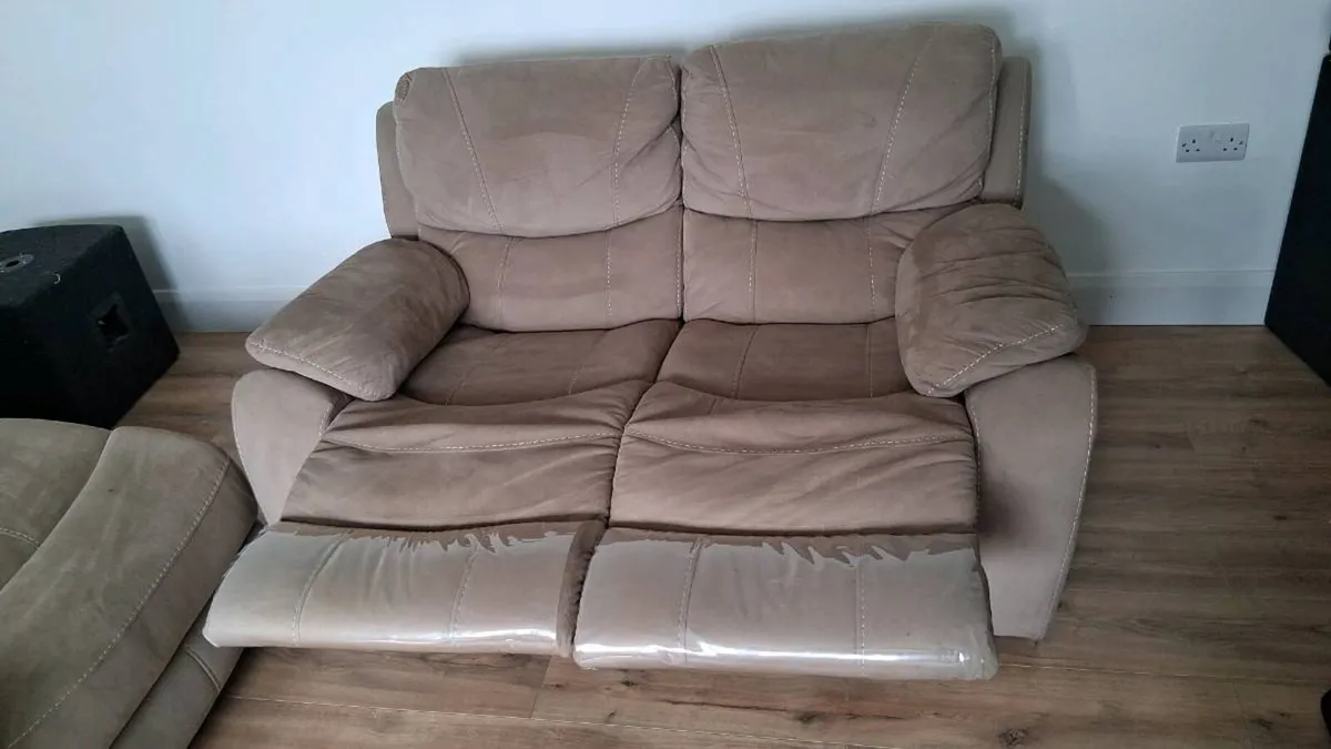 3 seater plus 2 seater recliner couch - Image 3