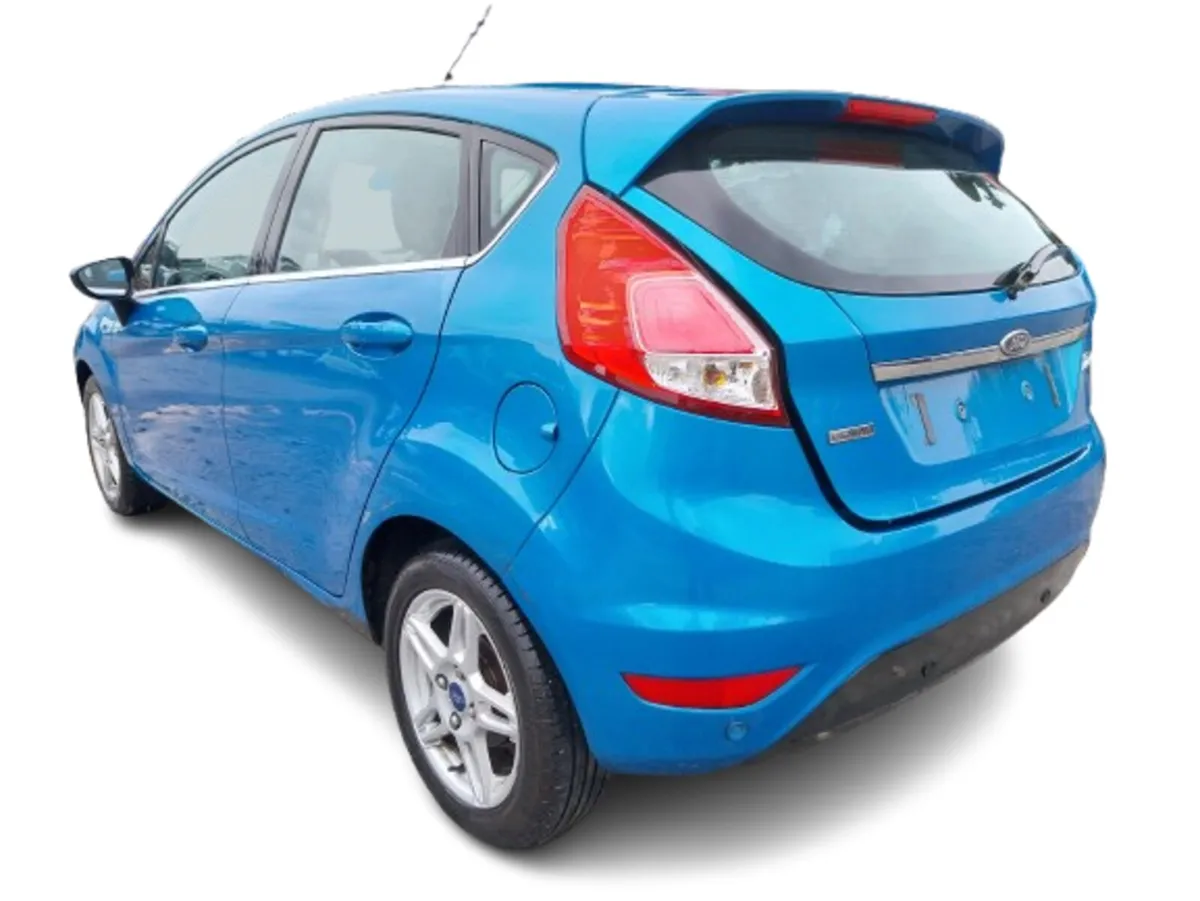 2013 FORD FIESTA For Breaking/Dismantling - Image 4