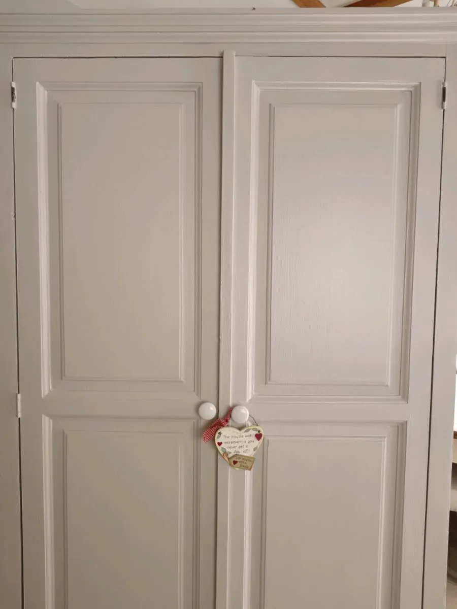 Kitchen larder - Image 3