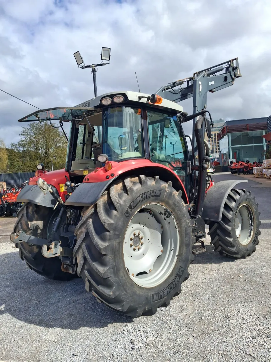 Massey Ferguson 5613 4WD Tractor - Image 4