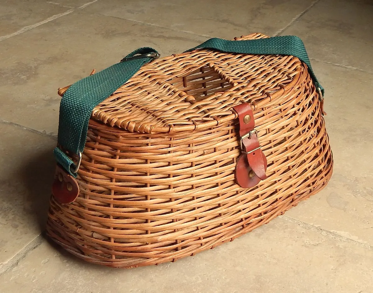 Wicker Fishing Creel - Image 1