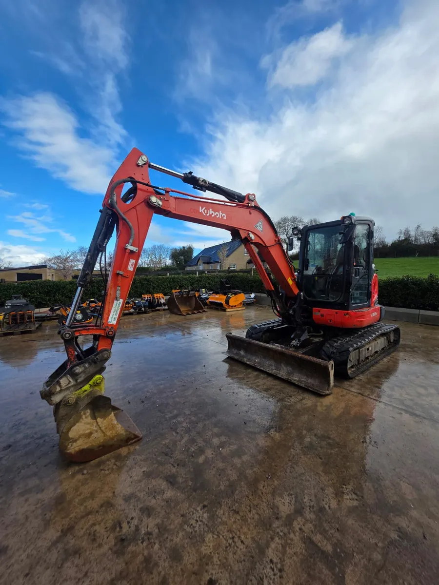 2018 KUBOTA U55-4 - Image 1