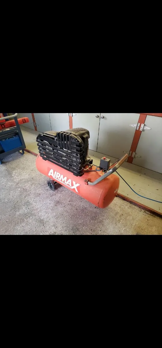 Airmax 100L Compressor made in Italy - Image 3