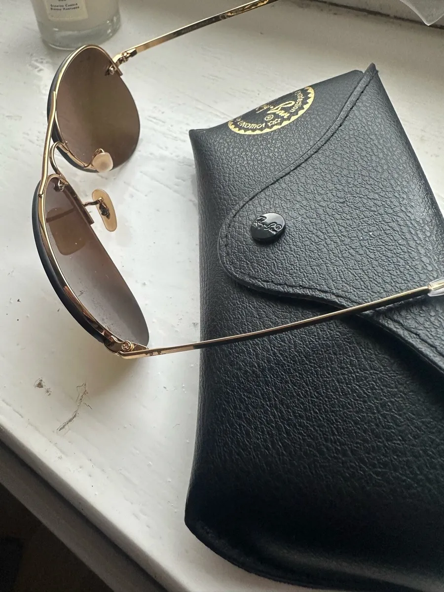 Ray Ban Sun Glasses Brand New - Image 4