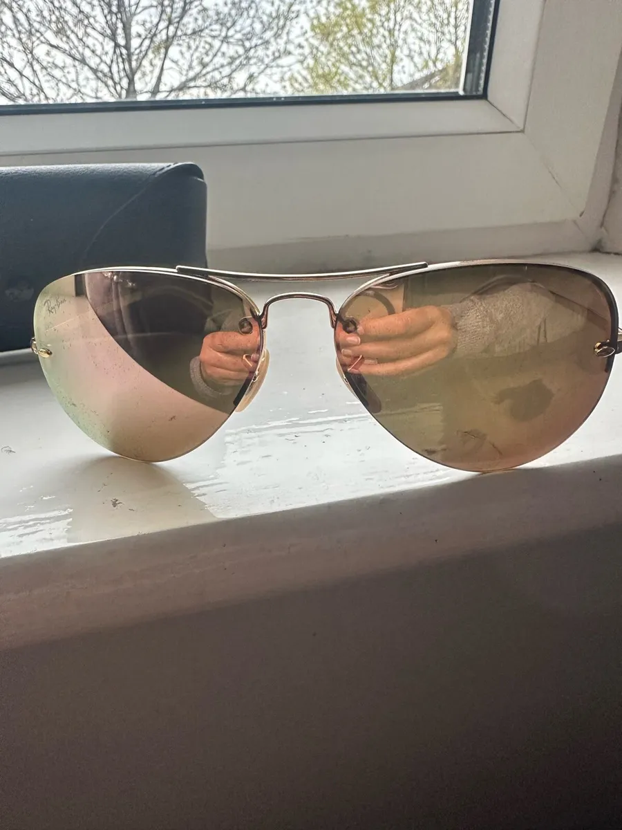 Ray Ban Sun Glasses Brand New - Image 1