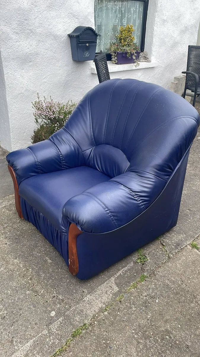 Leather armchair - Image 1