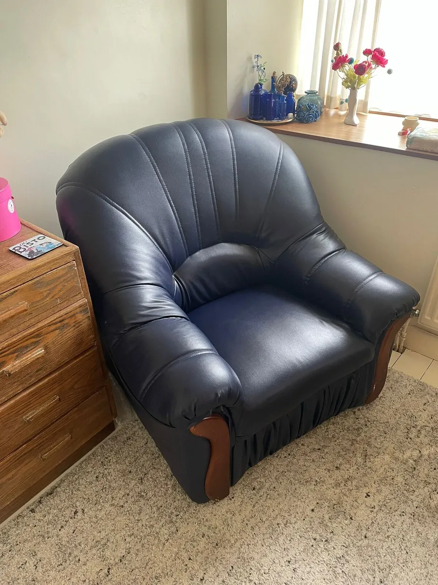 Leather armchair - Image 2