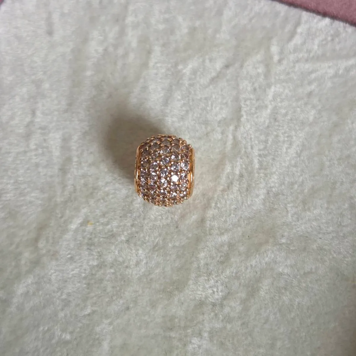 Pandora charm sparkly rose gold - Image 1