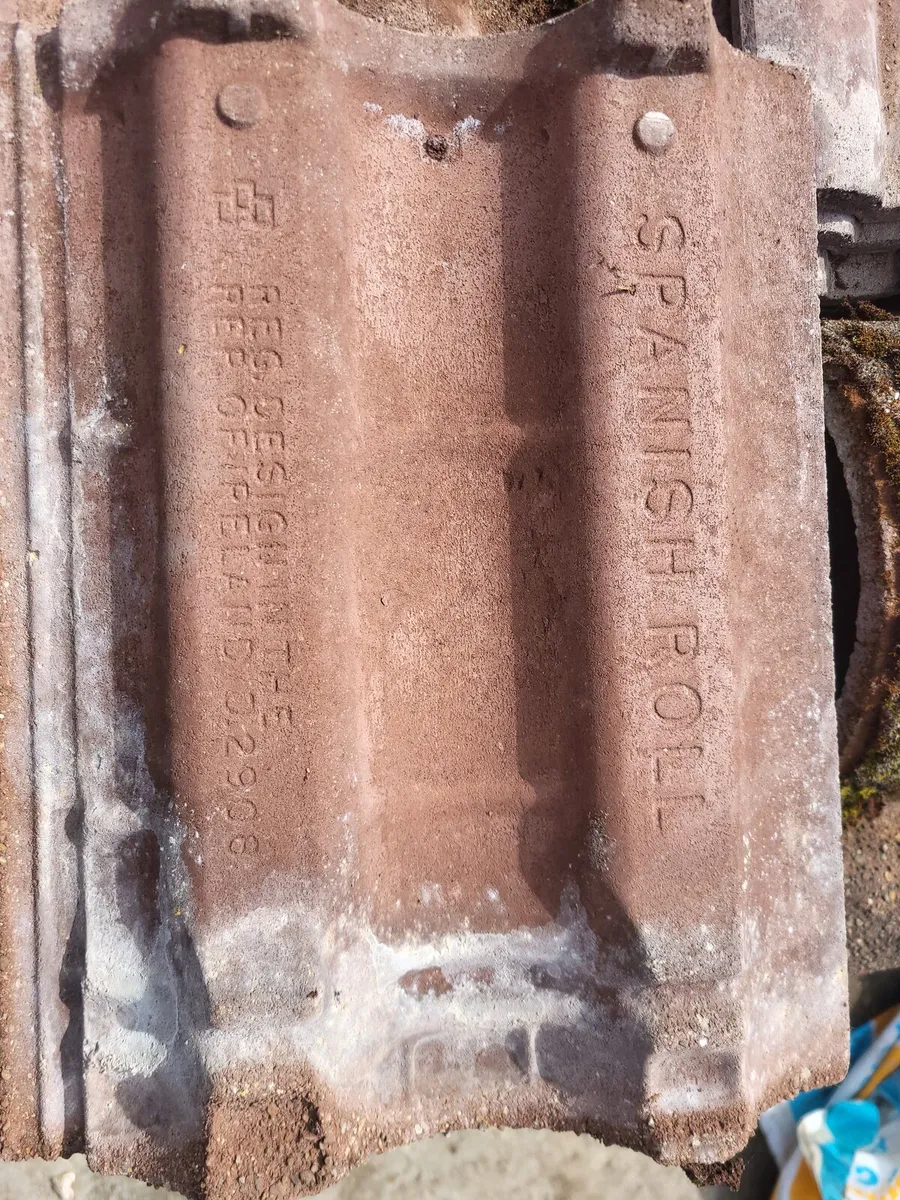 Roofing tiles - Image 1