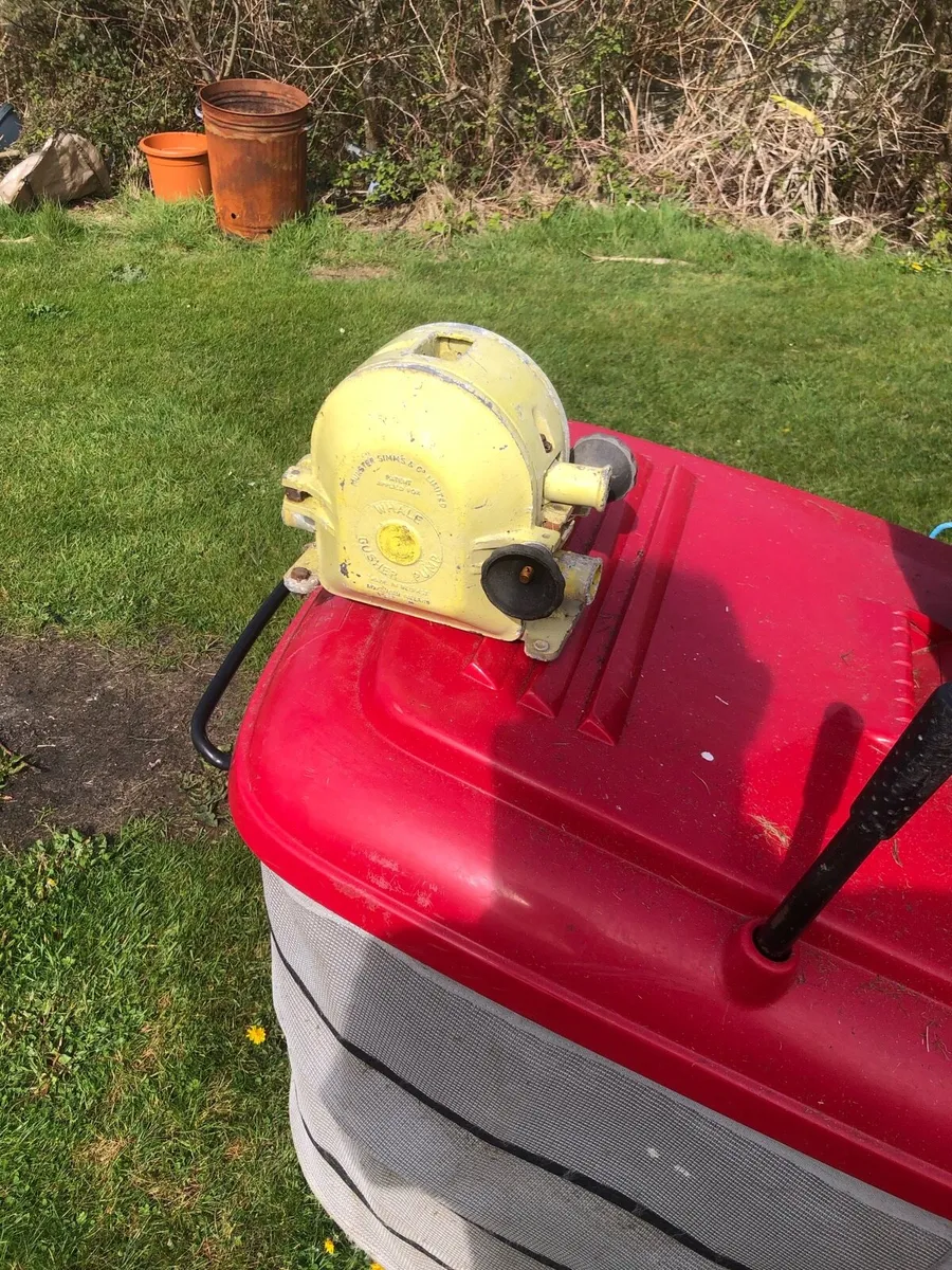 Whale gusher 20 bilge pump - Image 3