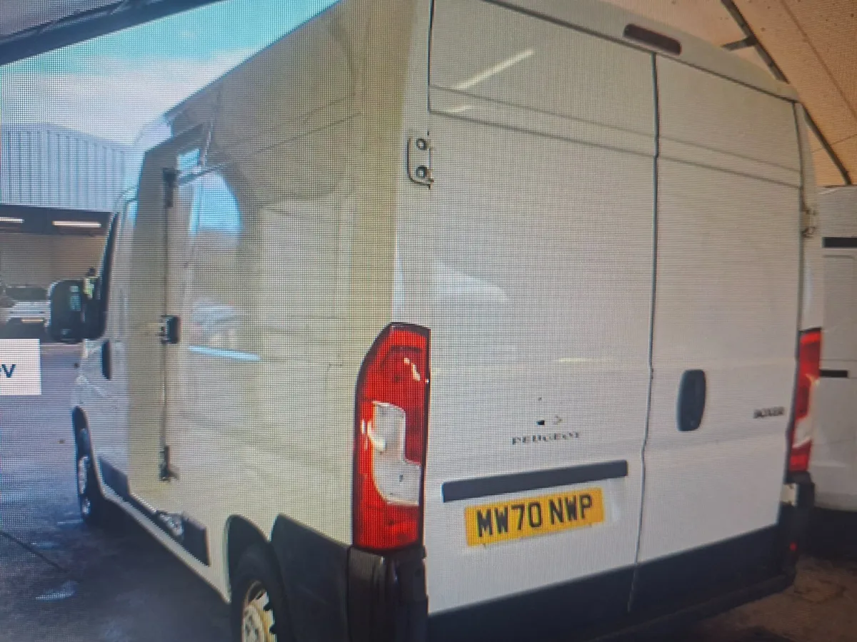 NOV 2020 PEUGEOT BOXER 2.2 140 L2H2 CHILLER VAN - Image 3