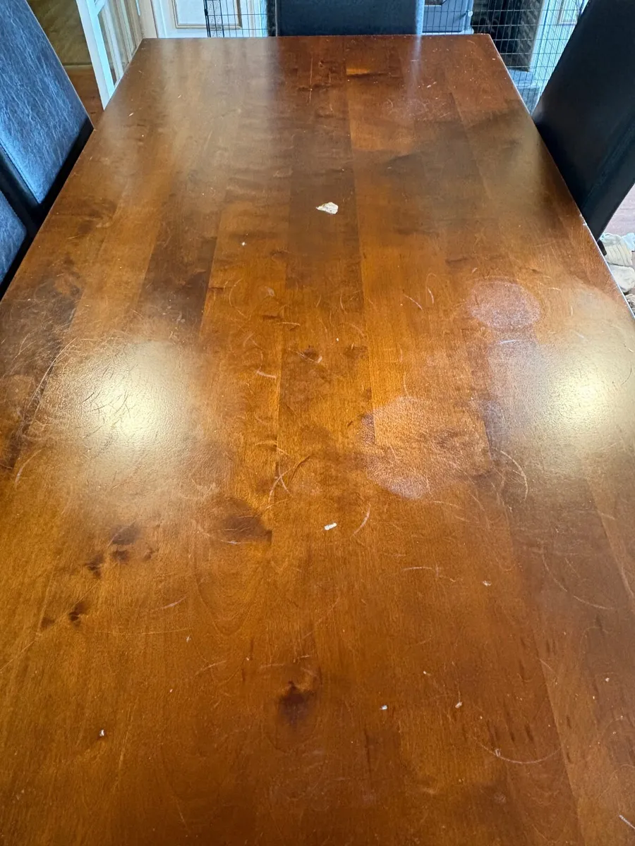 Solid wood table and 6 chairs - Image 3