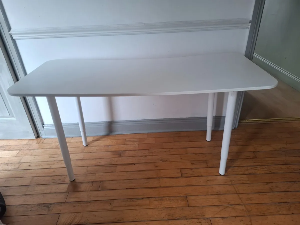 table and chair - Image 3