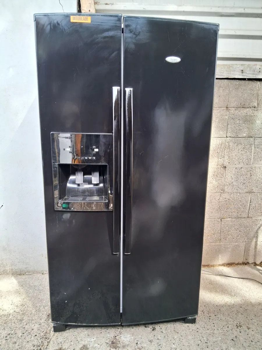 AMERICAN FRIDGE AND FREEZER - Image 1