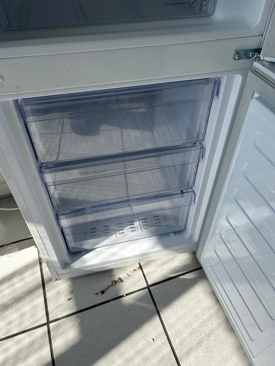 Fridge/freezer - Image 3