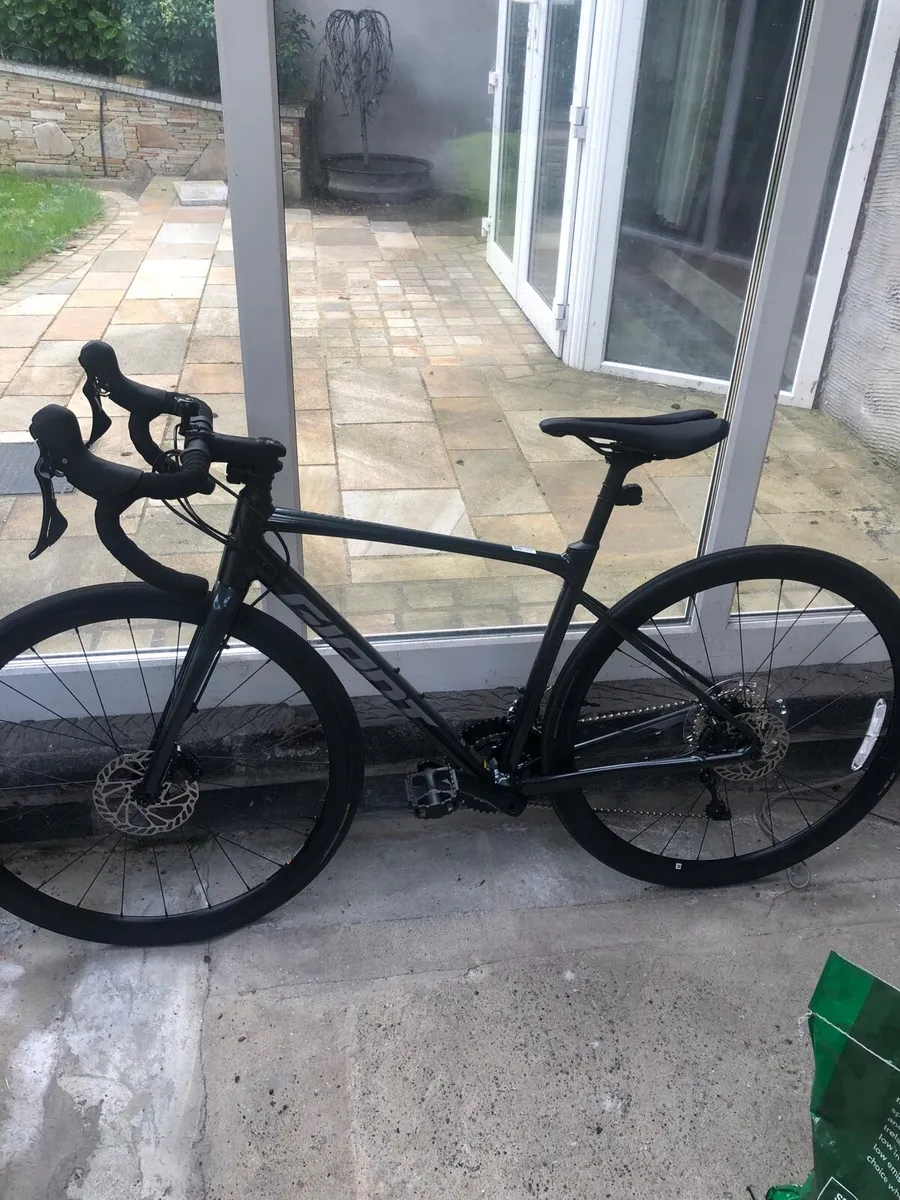 Giant contend SL disc 1 bike - Image 1