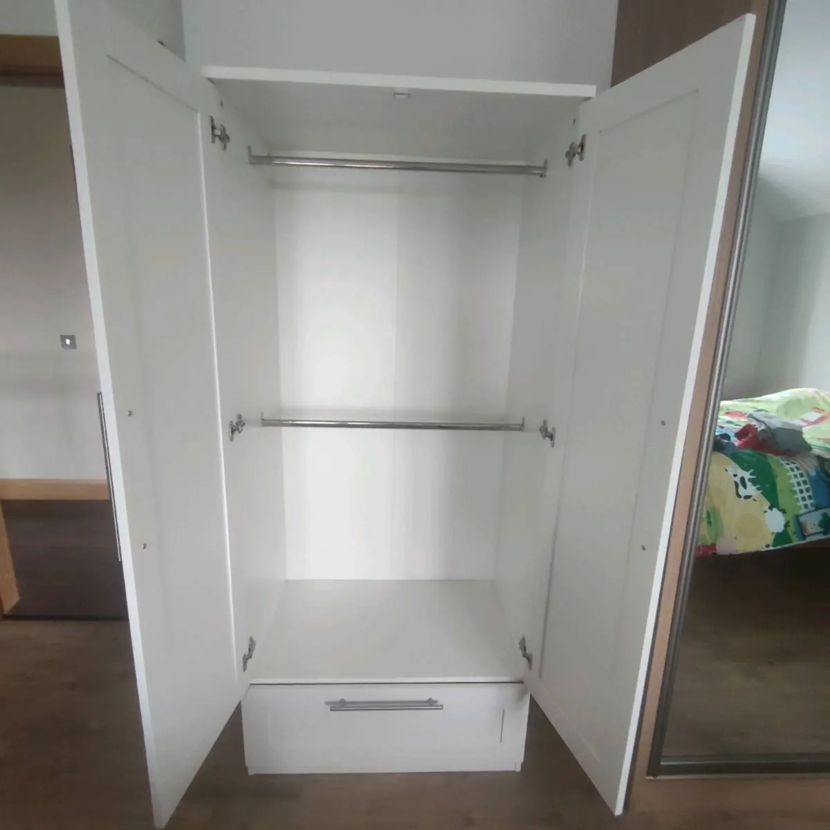 Kids wardrobe, cot and drawers set - Image 2