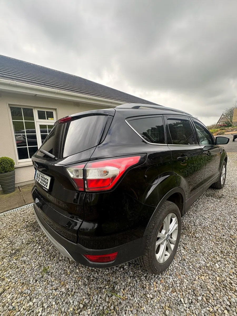 Ford Kuga crew cab - Image 3