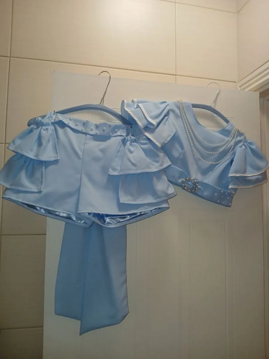 Girls dress - Image 2