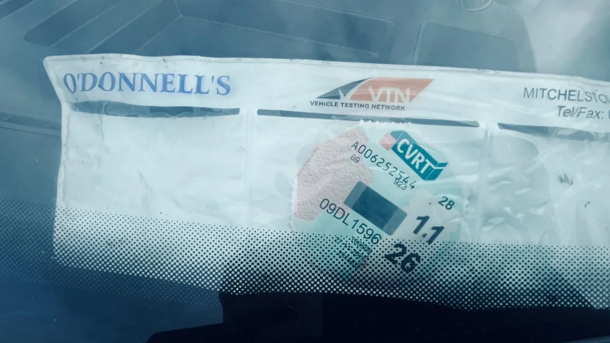 Volkswagen Caddy 2009 - Image 2