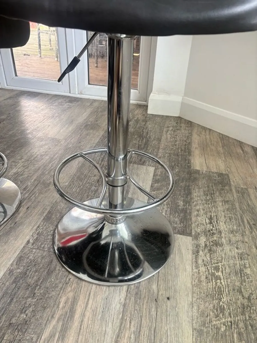 Kitchen Bar Stools x 3 - Image 3