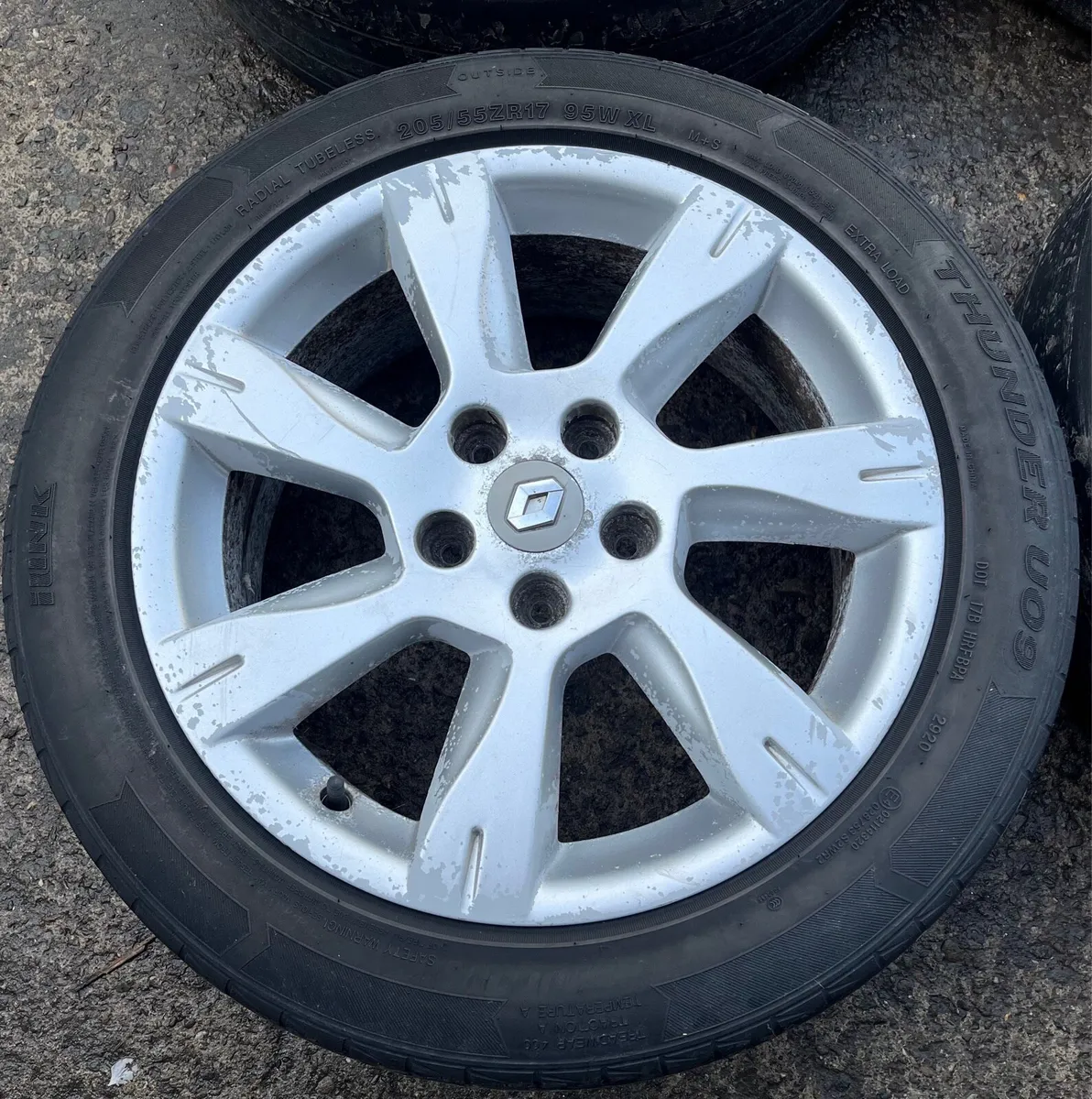 17’’ Renault Alloy Wheels - Image 3