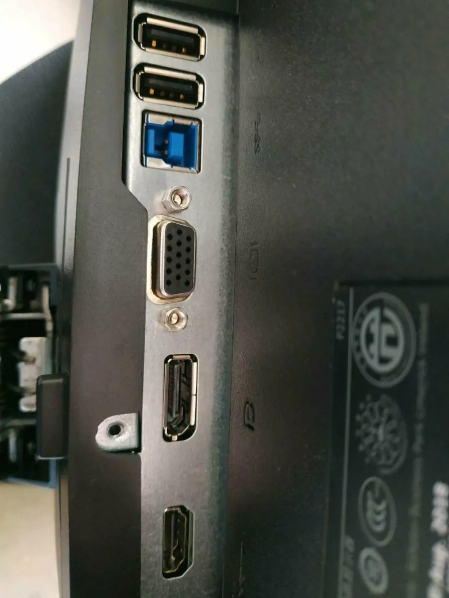 Dell 22' monitor, excellent condition. - Image 2