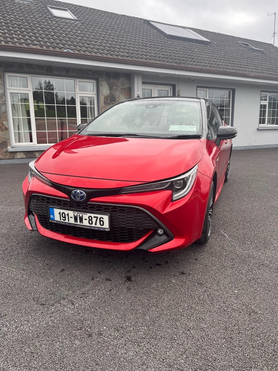 Toyota Corolla Hybrid Sport 2019 - Image 1
