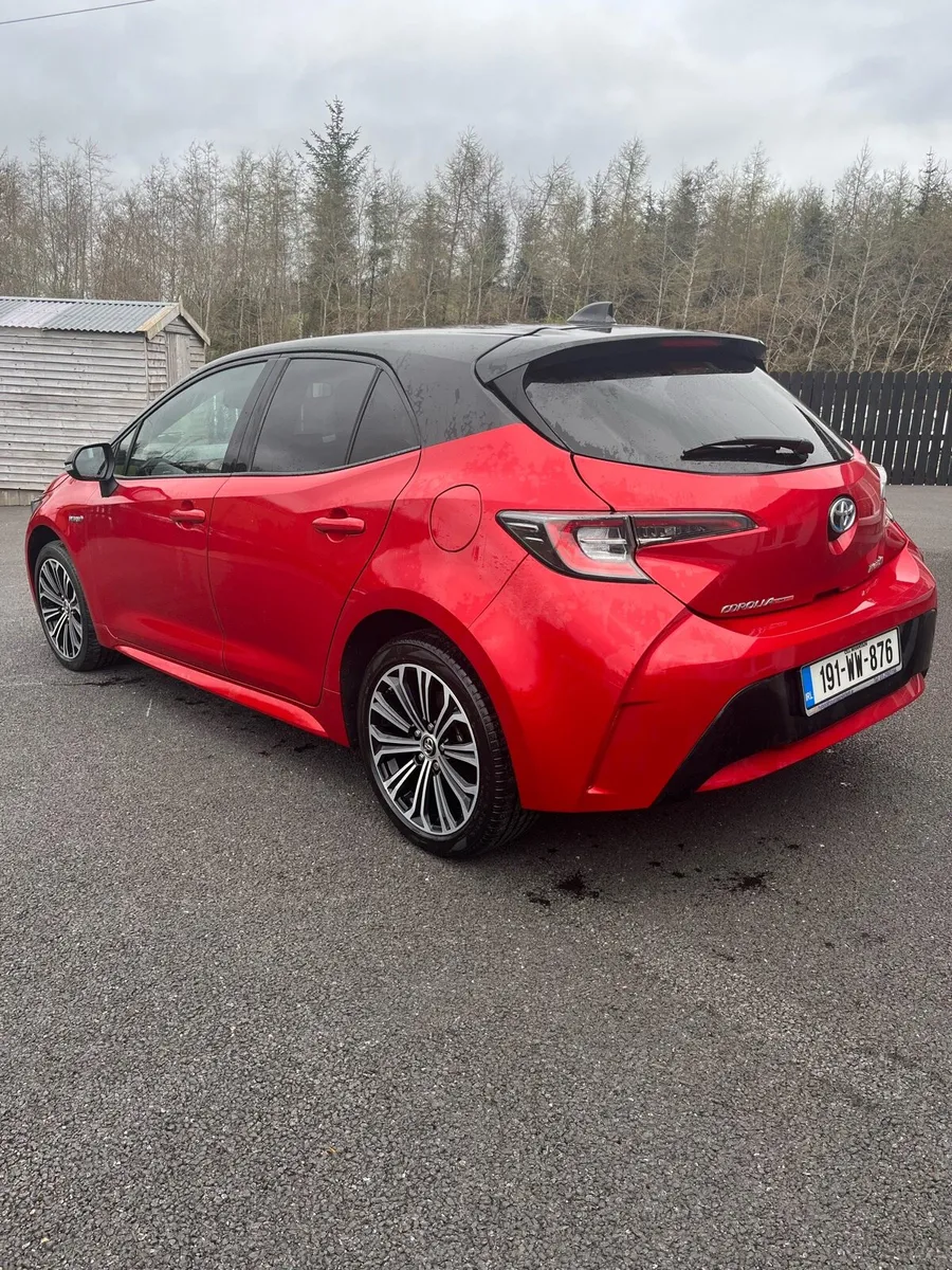 Toyota Corolla Hybrid Sport 2019 - Image 3
