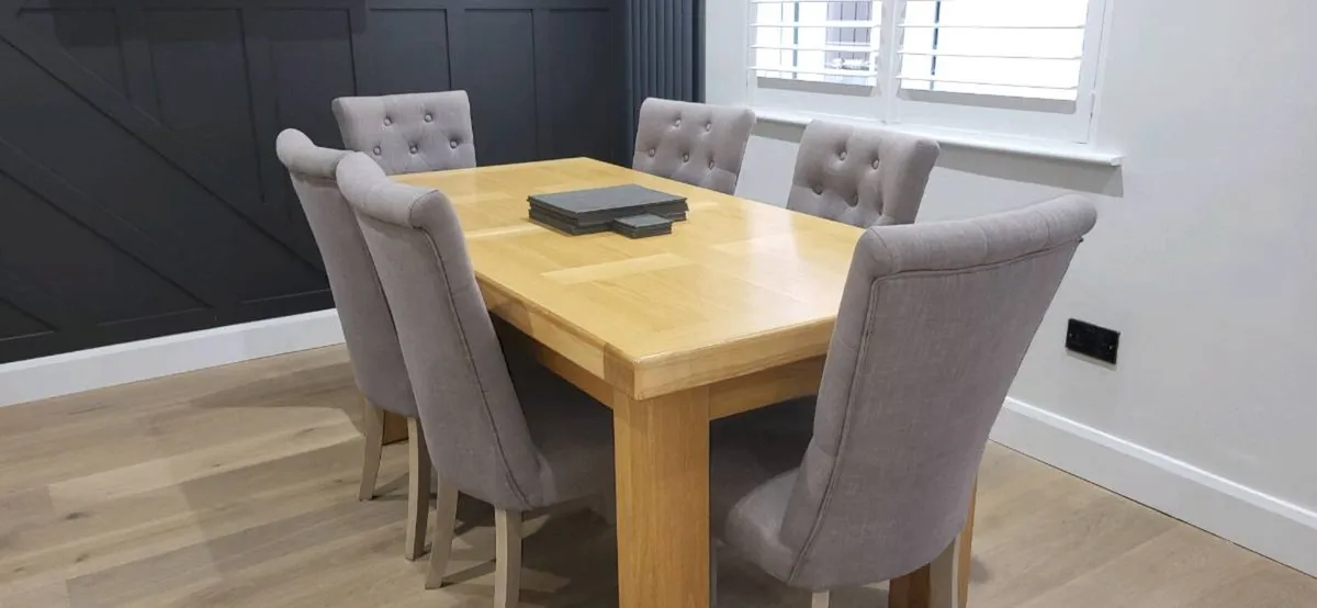 6 Dining Chairs - Image 1