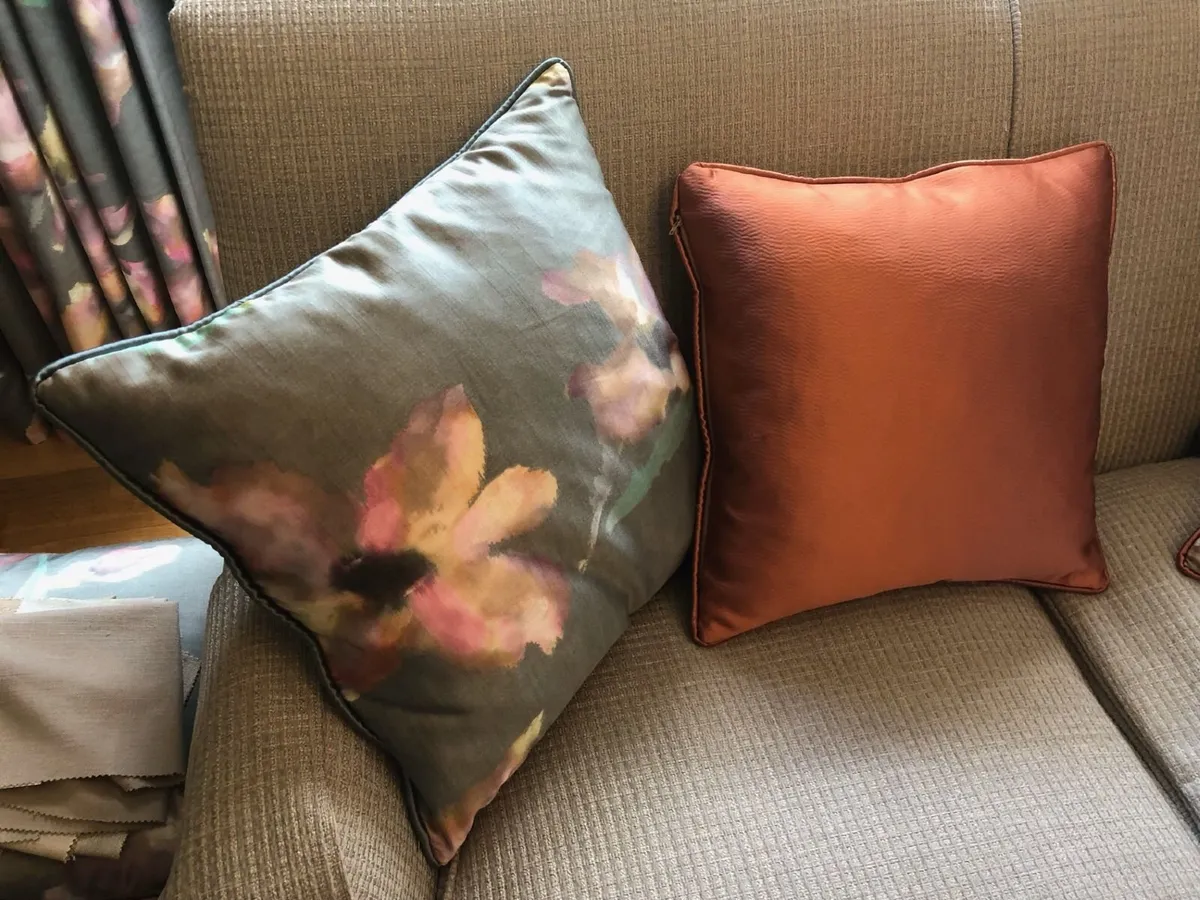 Curtains and Cushions - Image 3