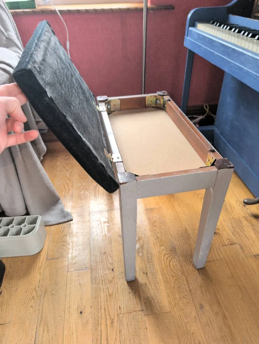 Upright Piano - Image 3