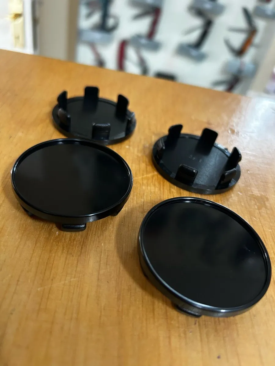 Black 54mm Center Caps A udi Volkswagen Skod a - Image 1