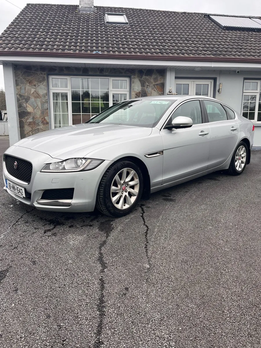 Jaguar XF 2016 - Image 2