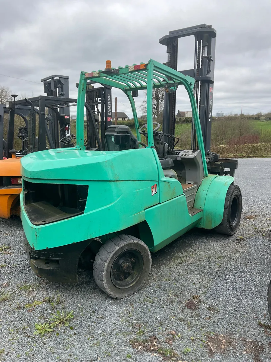 FORKLIFT - Image 3