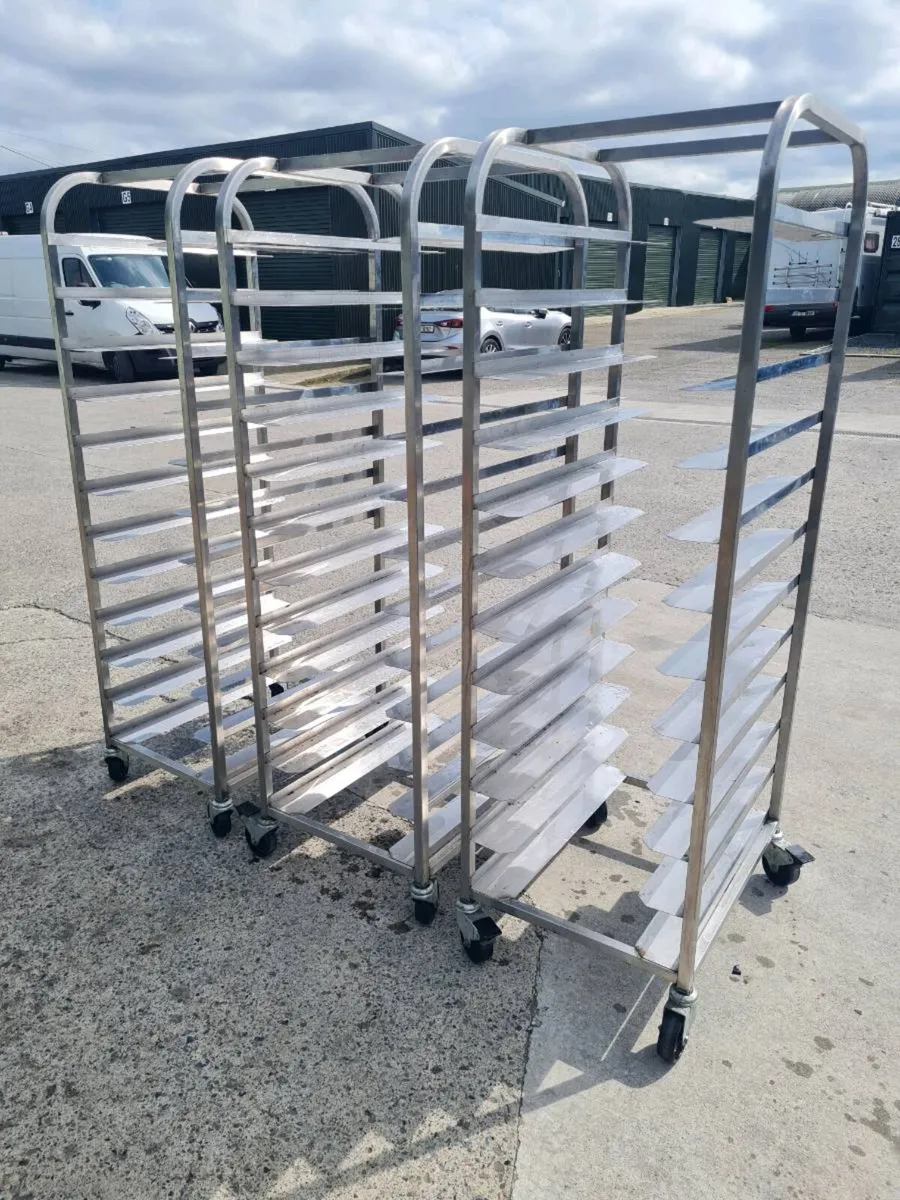 24 Tray Clearing Trolleys