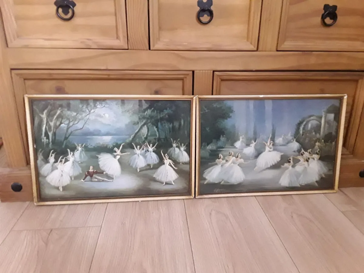 Two very old vintage pictures prints - Image 1