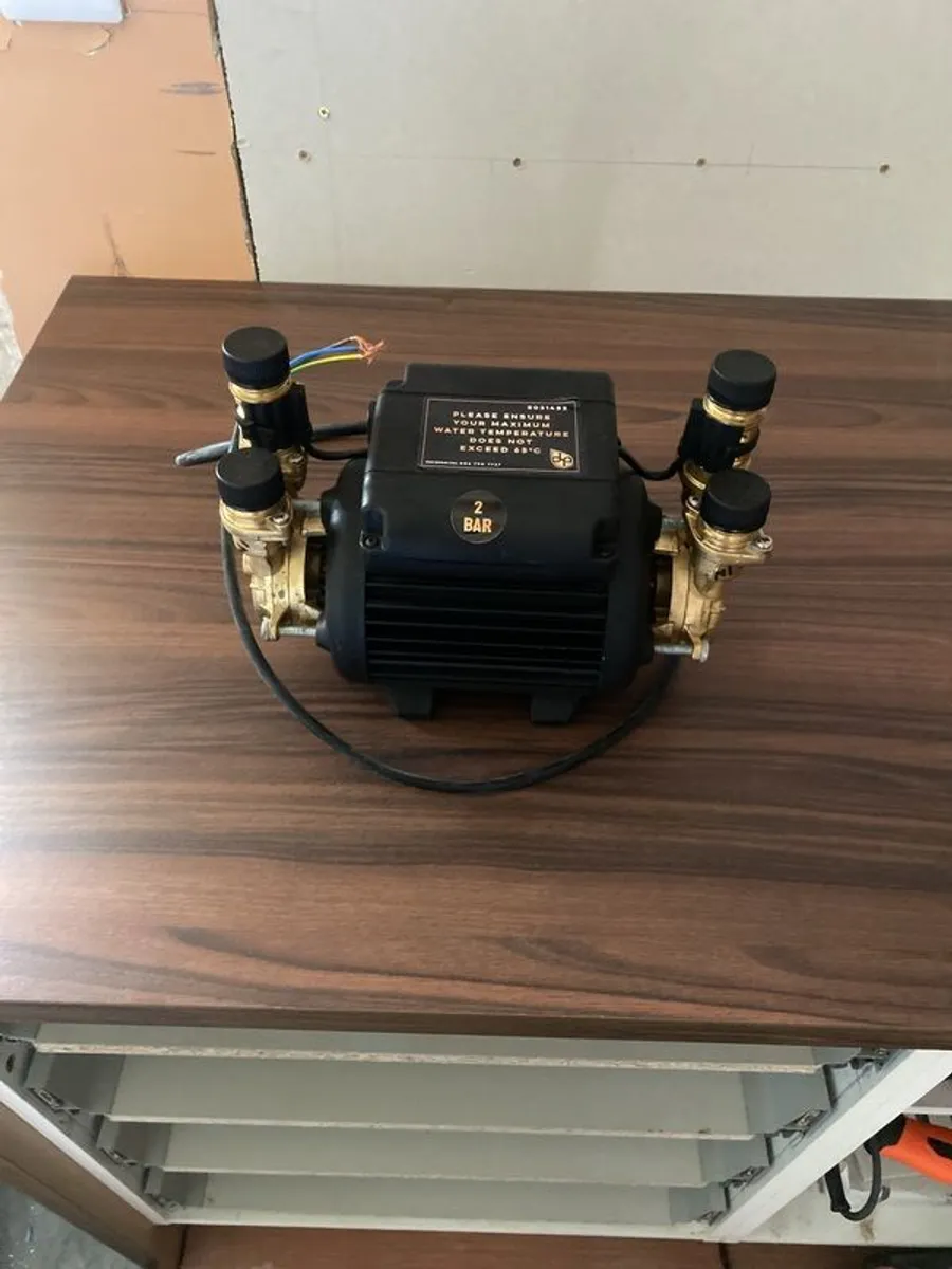 plumbing pump - Image 1