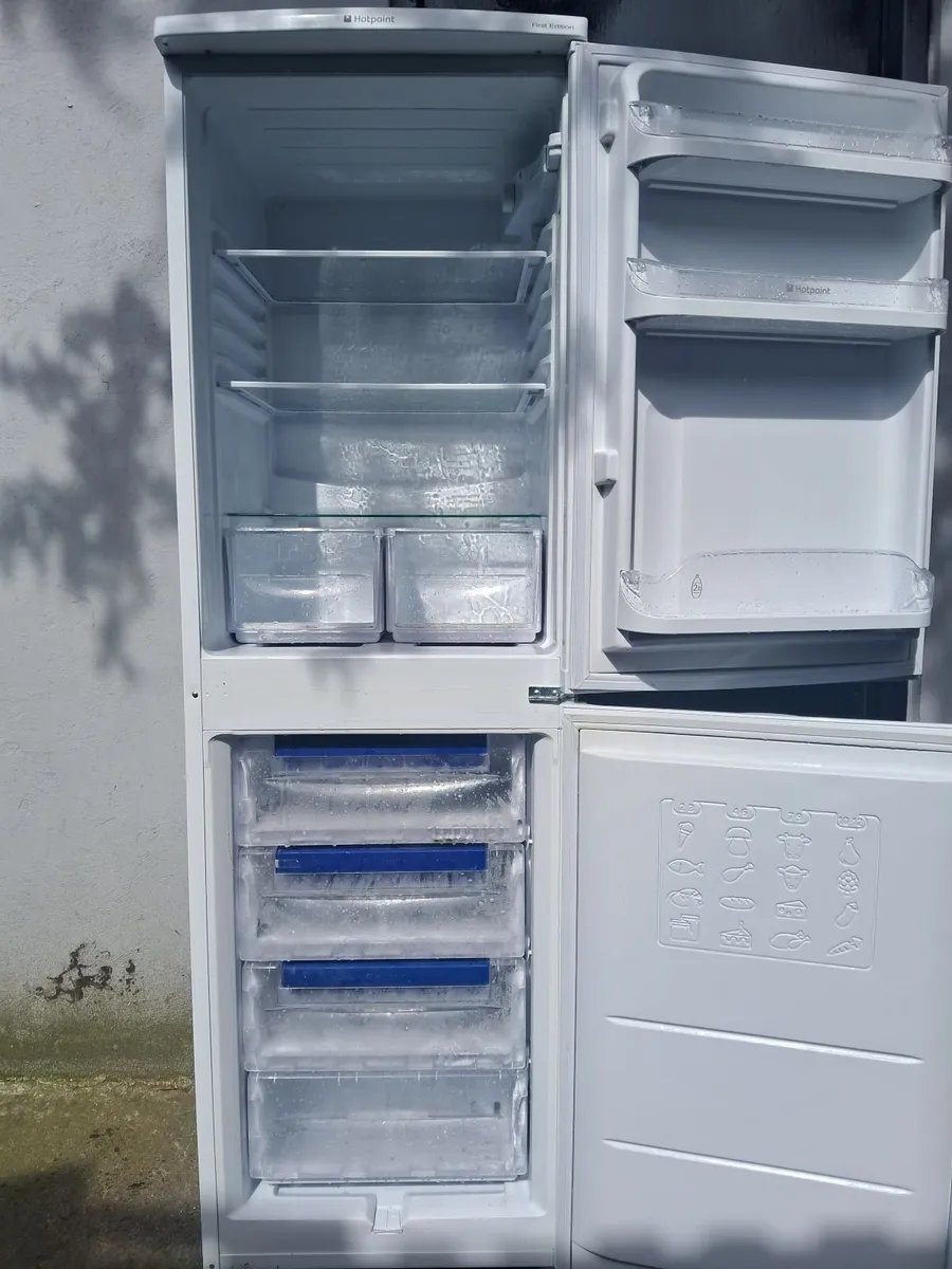 FRIDGE AND FREEZER - Image 3