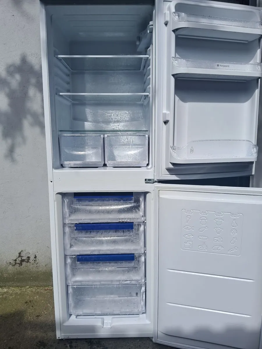 FRIDGE AND FREEZER - Image 4