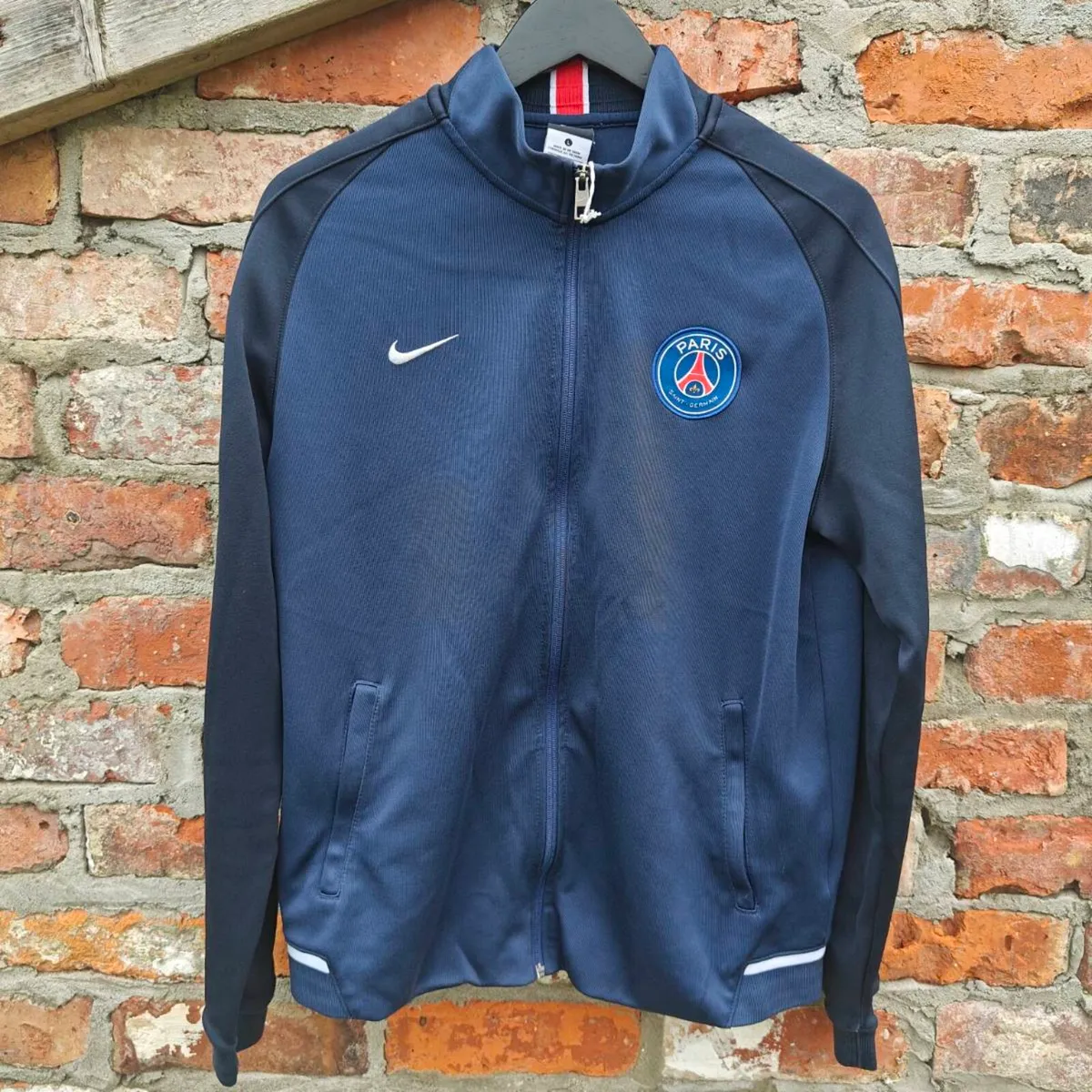 PSG Nike zip top - Image 1