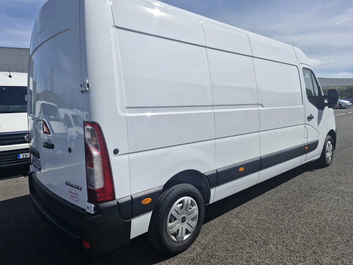 Renault Master 2023 - Image 3