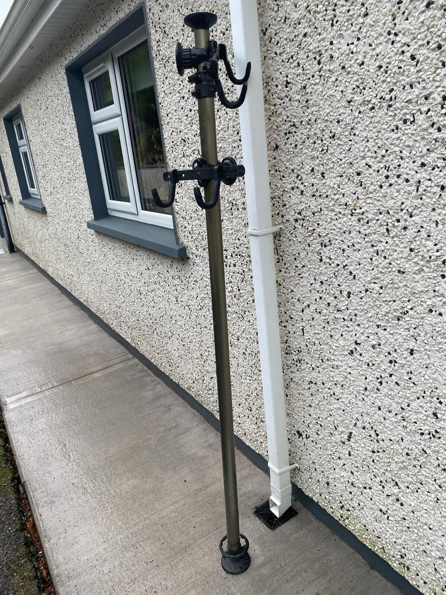 Telescope bike stand - Image 1