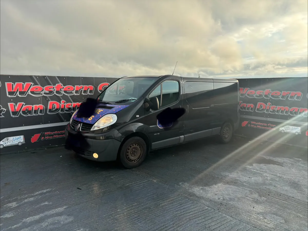 131 Renault traffic 2.0dci for dismantling